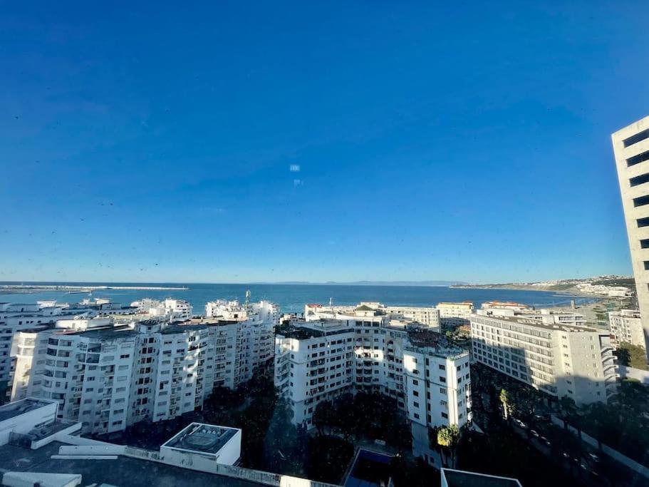 Hilton Panoramic Sea View - 2 Bedroom Appartement Tanger